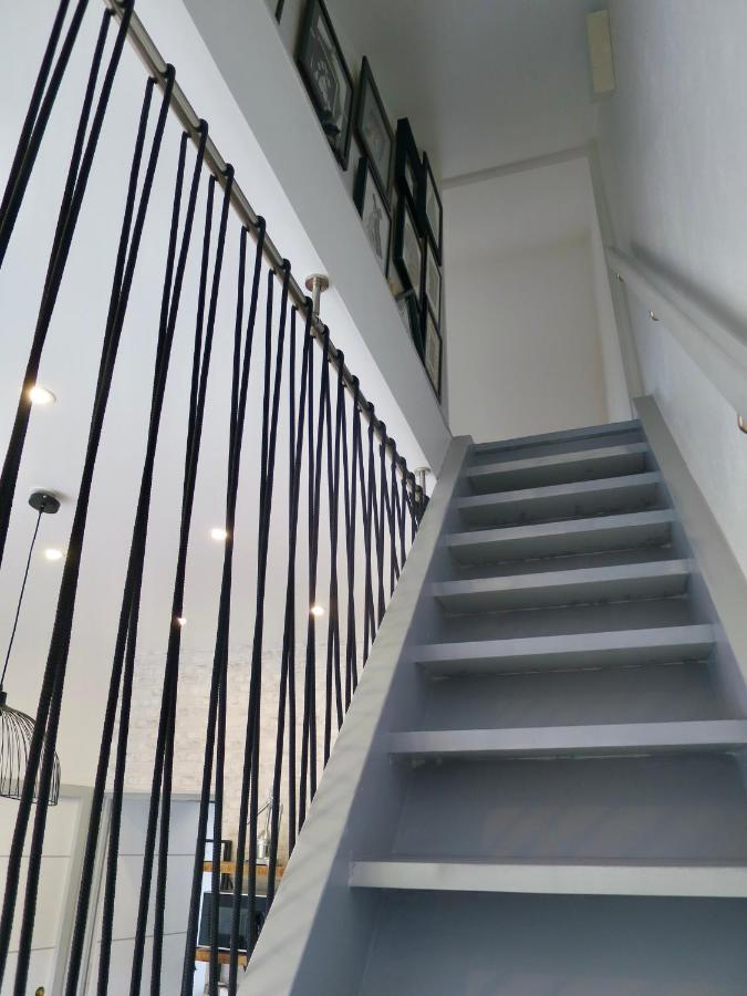Ferienwohnung Duplex Contemporain Terrasse Exterieure Parking Leves Exterior foto