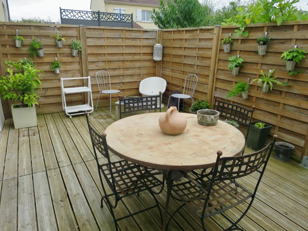 Ferienwohnung Duplex Contemporain Terrasse Exterieure Parking Leves Exterior foto